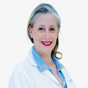 Dr. Camille Castagne