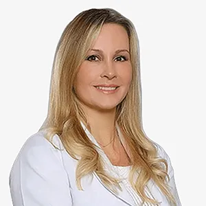 Dr. Claudia Alves Silva Machado