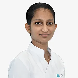 السيدة أثيرا بانامبوديتشاليل